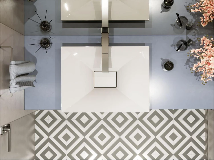 marseille-interior-2-auto_width_900.jpg