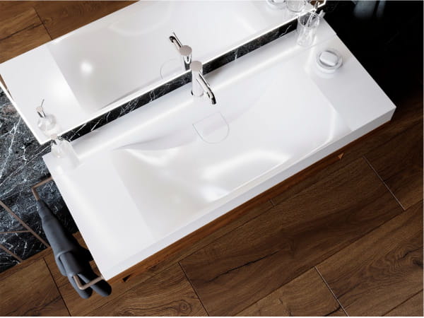 fly-1200-interior-2-600x880-r.jpg