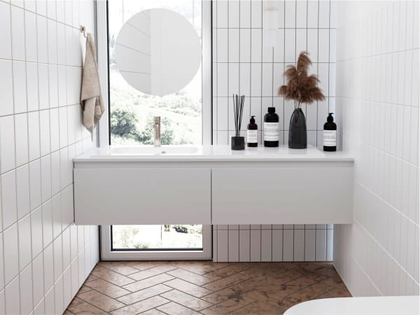 della-1200-l-interior-1-600x880-r.jpg