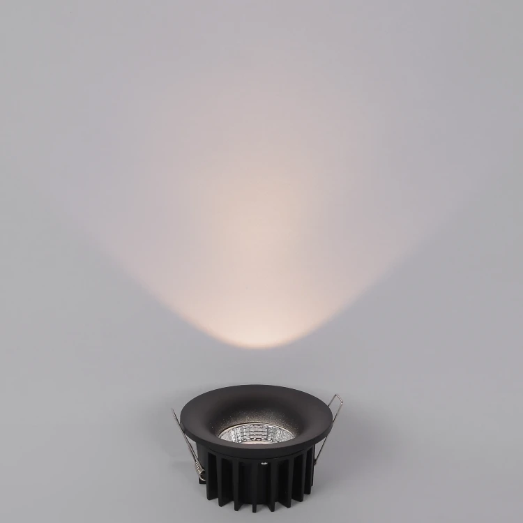 Oczko-podtynkowe-Cirro-1xLED-czarne-RL0104-CCT-BK-yaskr.webp