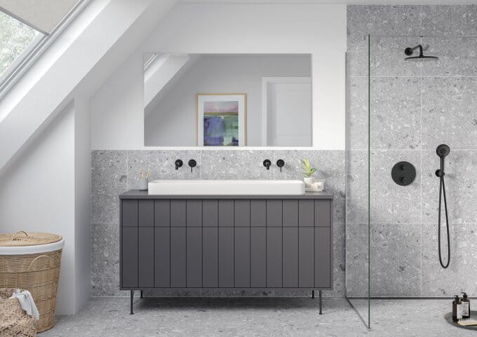 5712361_and_1462661_Silhouet_HS1_Shower_and_Merkur_Concealed_basin_Total.jpg